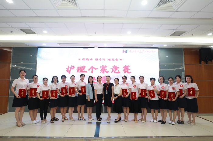 决赛合照.jpg